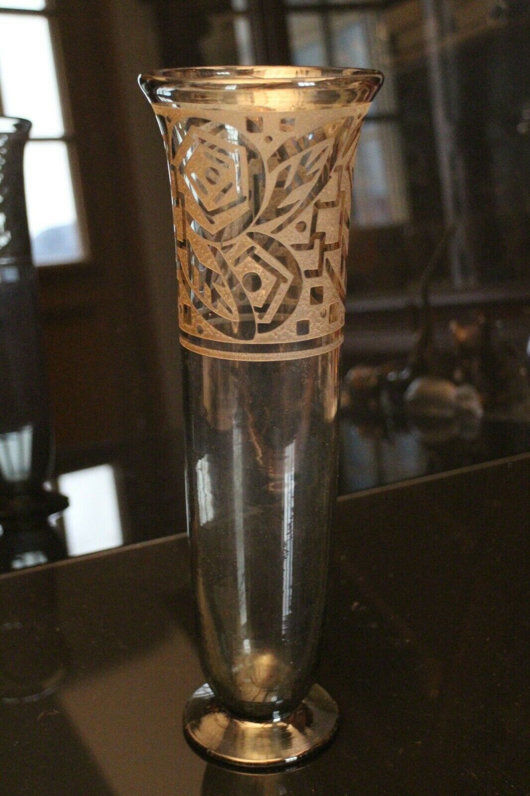 Large Art Deco vase by Daum Nancy at the Croix de Lorraine France