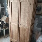 Armoire parisienne