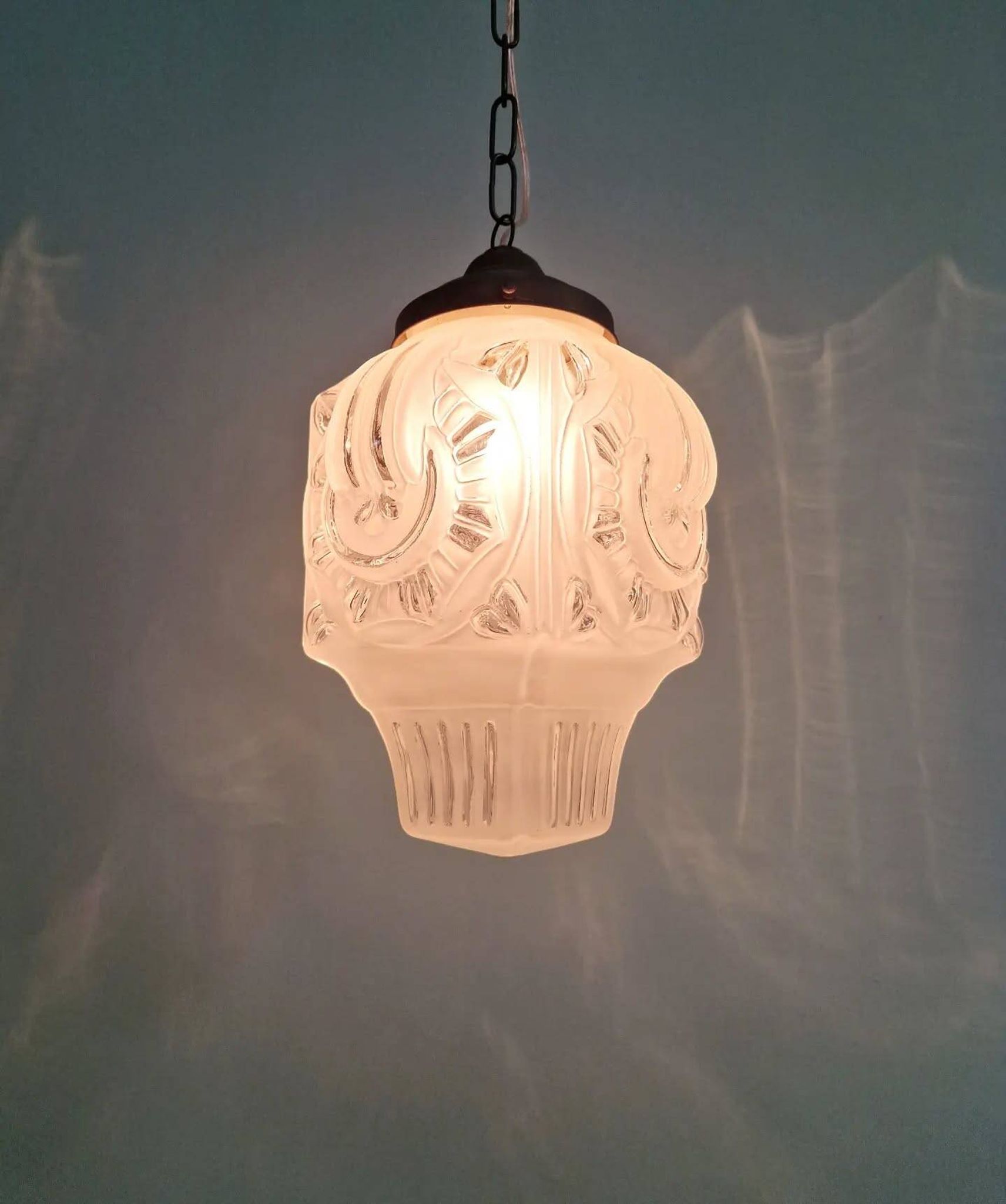 Art Deco pendant light in frosted transparent glass, 1920-30.