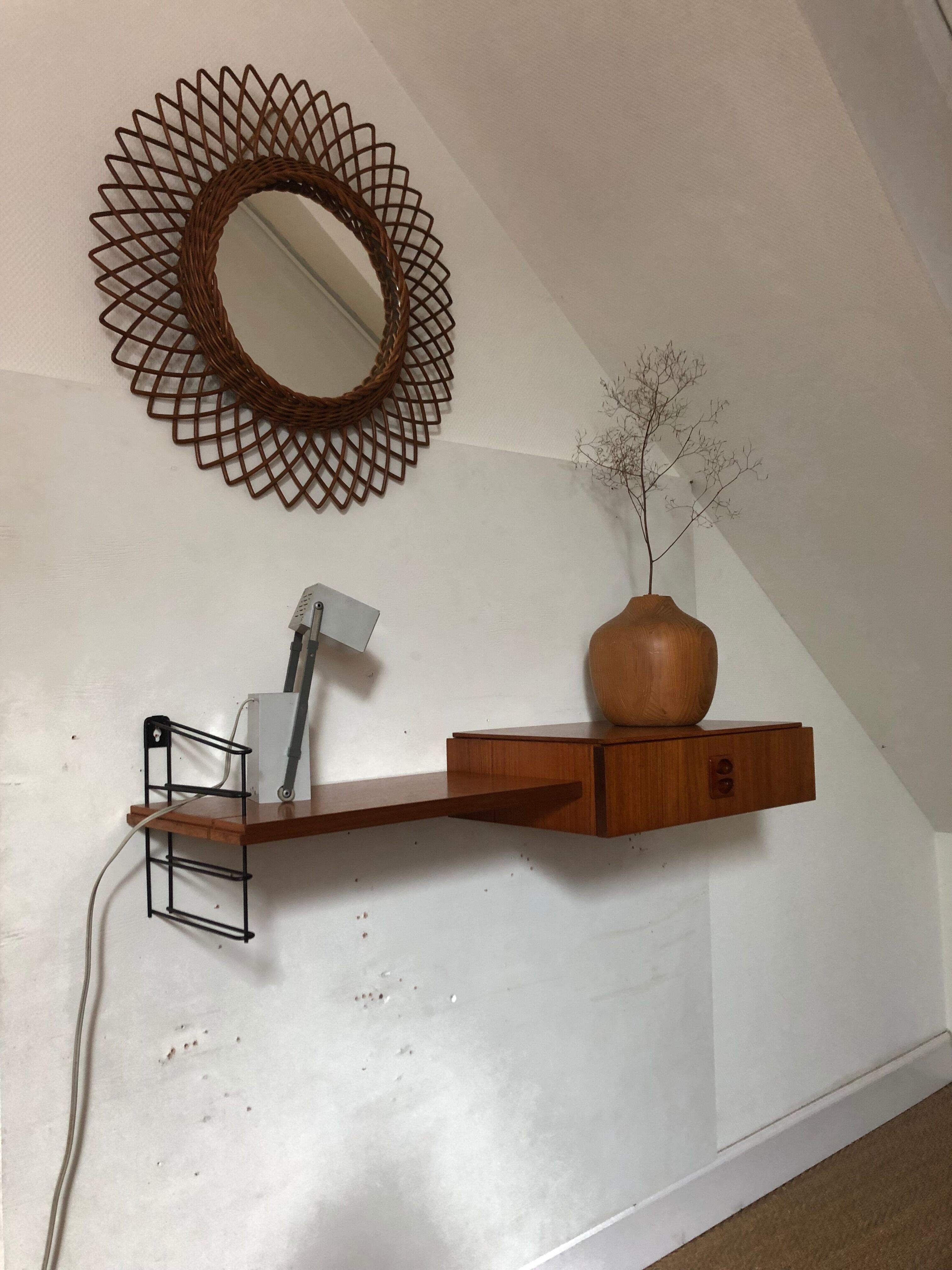 Wall console