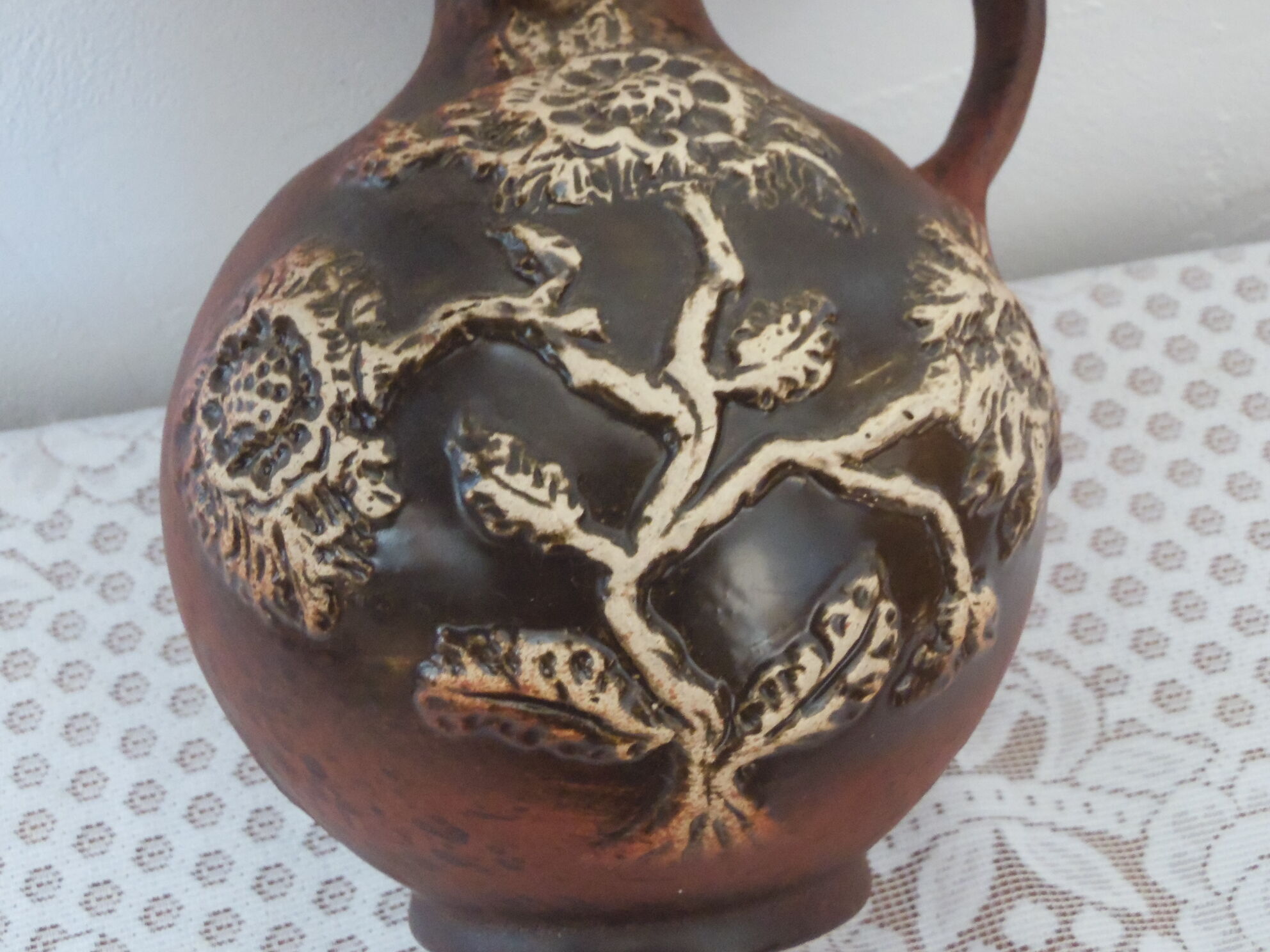 Dumler and Breiden pitcher-shaped vase