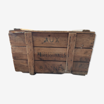 Old APR wooden box