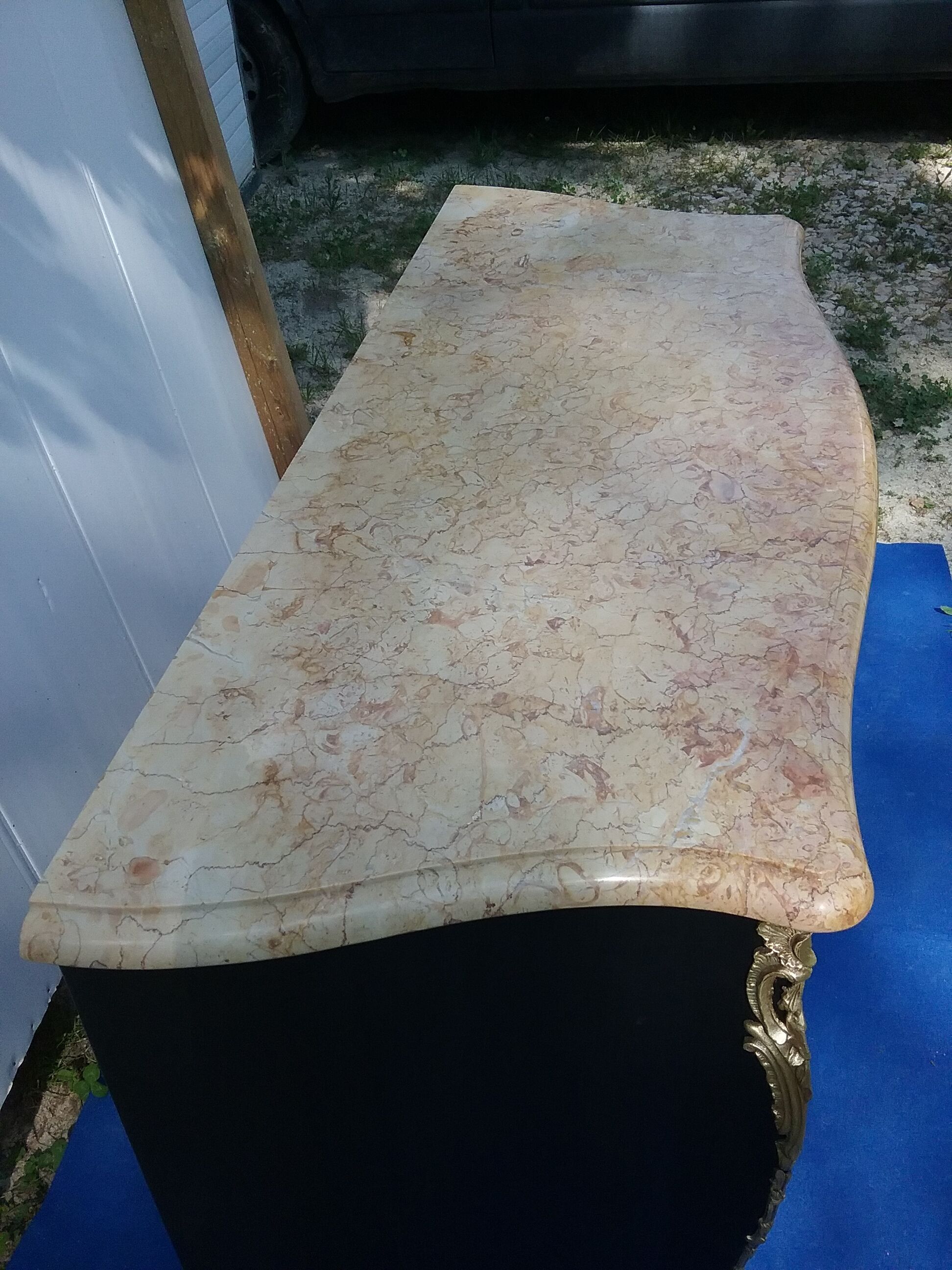 Black dresser style Louis XV