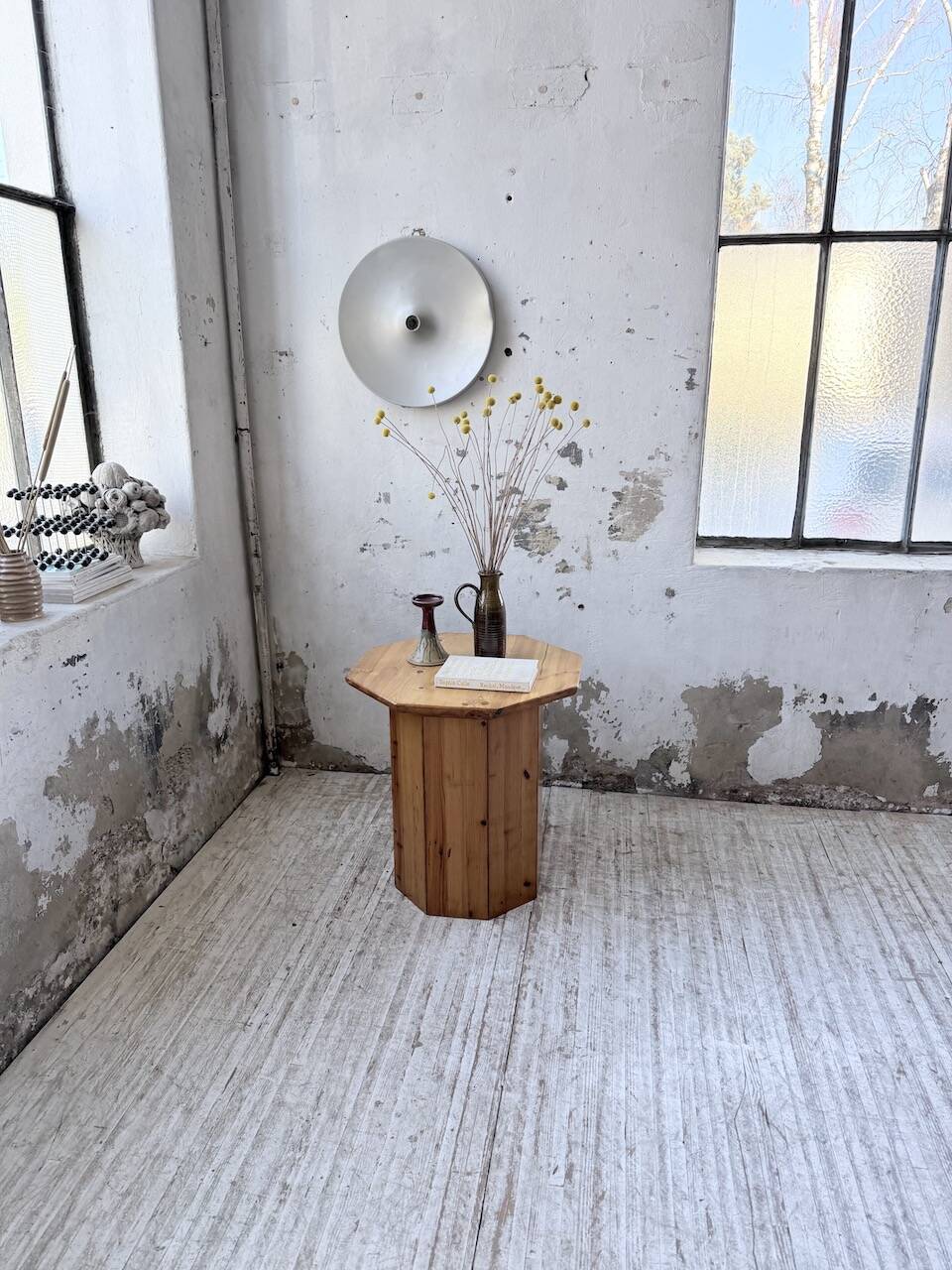 Hexagonal console table guéridon Regain pine 1970