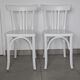 2 chaises Baumann blanches