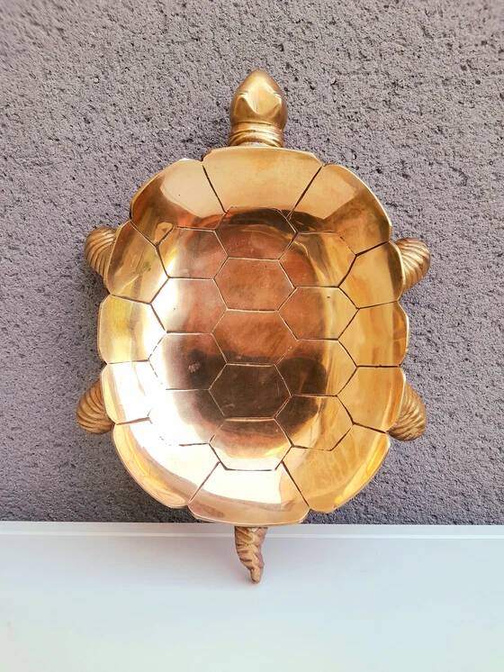 Brass turtle pocket emptier 1970