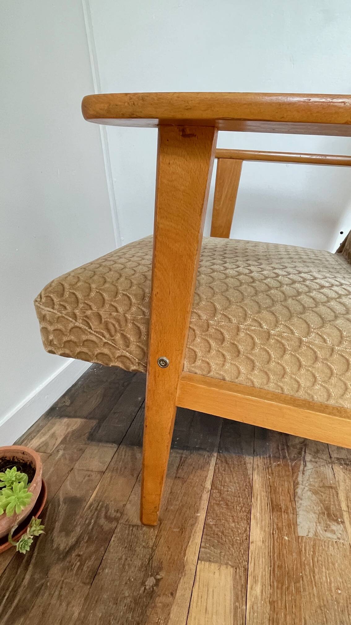paire FAUTEUILS MANUCERE France Vintage