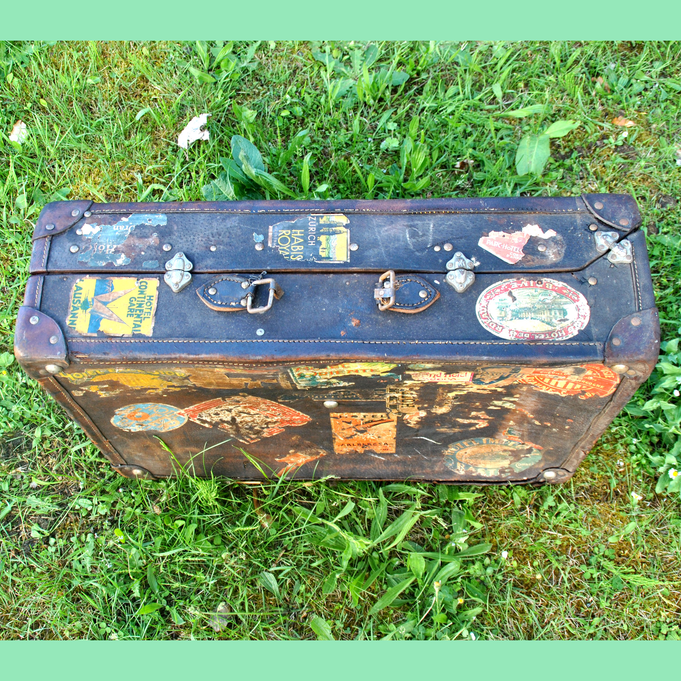 Old 1920s suitcase