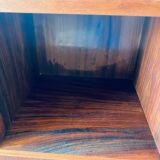 Low separation bookcase