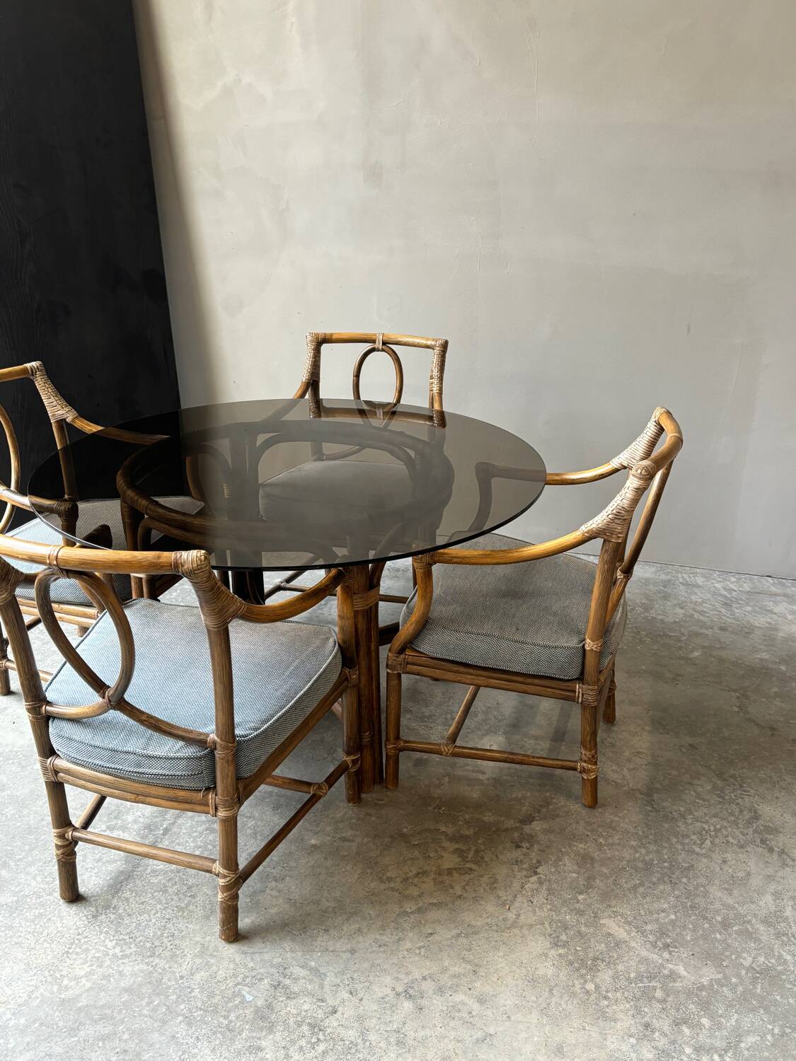 Ensemble table à manger et 4 chaises, 70s
