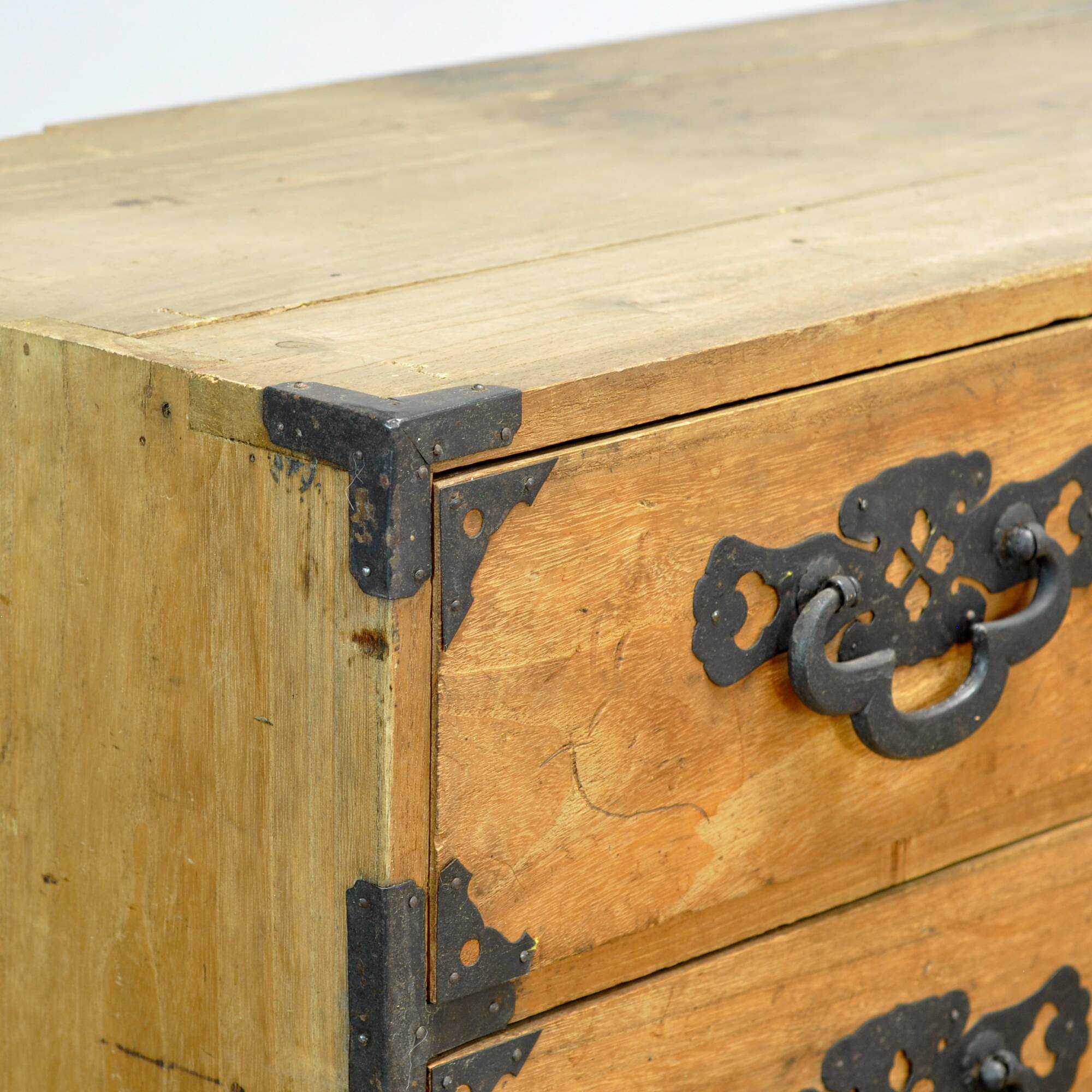 Japanese Tansu chest of drawers, circa 1870
