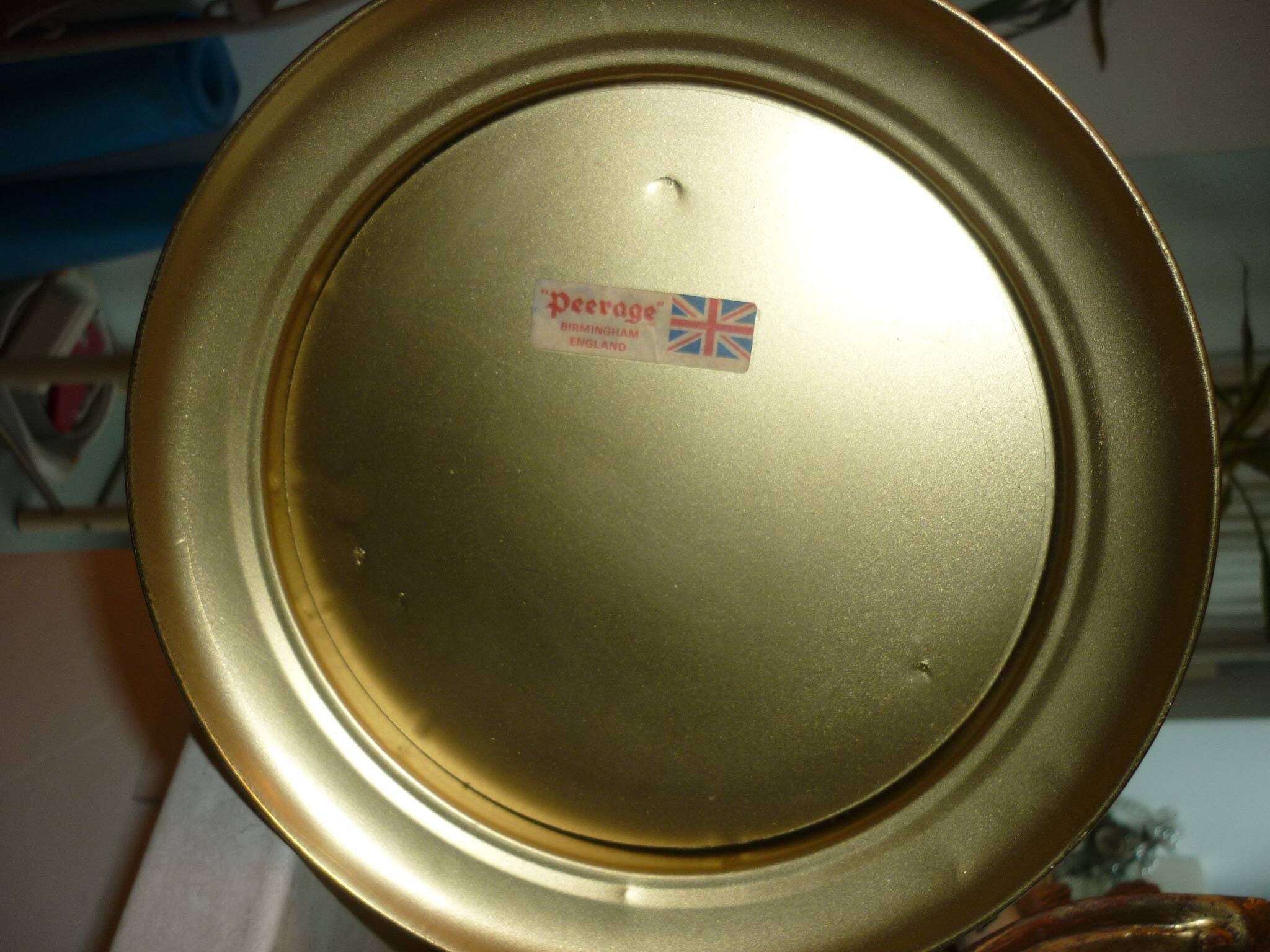 Umbrella stand in English gilded brass