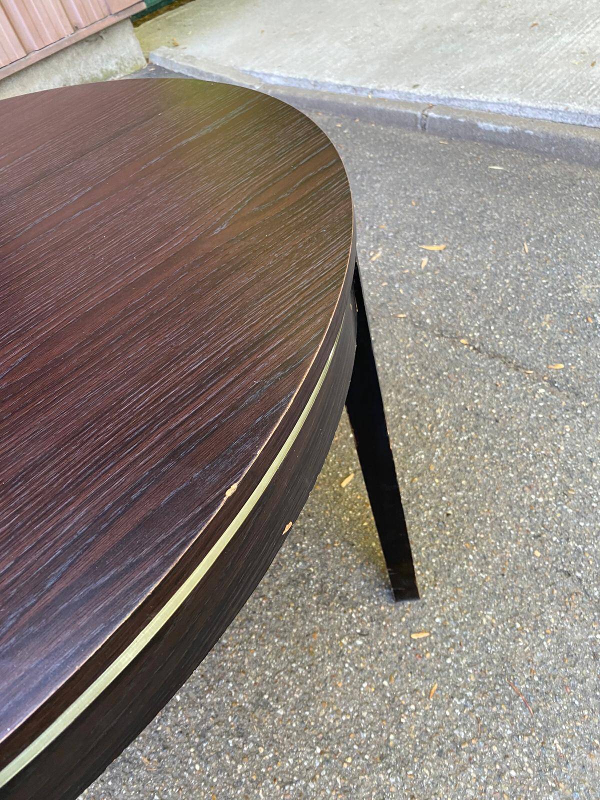 Contemporary round extendable Scandinavian dining table in wenge 1990