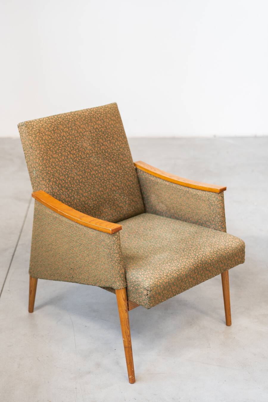 Pair of vintage armchairs in oak and embossed fabric, with old republished certificate of authenticity