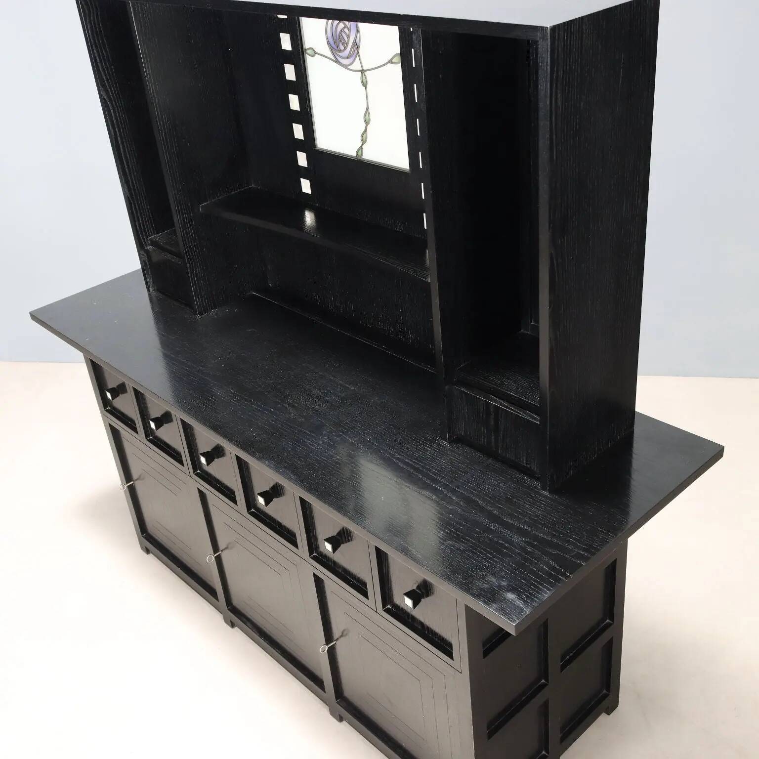 Vintage buffet Cassina design Charles Rennie Mackintosh 1980s