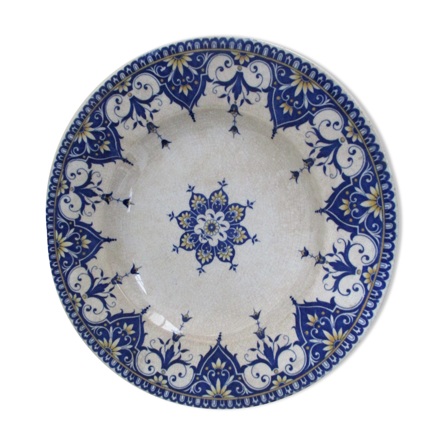 Assiette en faïence de Sarreguemines décor Rouen XIX ème