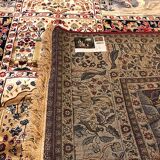 Wool carpets, cloisonné decorations of birds and gardens, mechanical weaving. New condition.