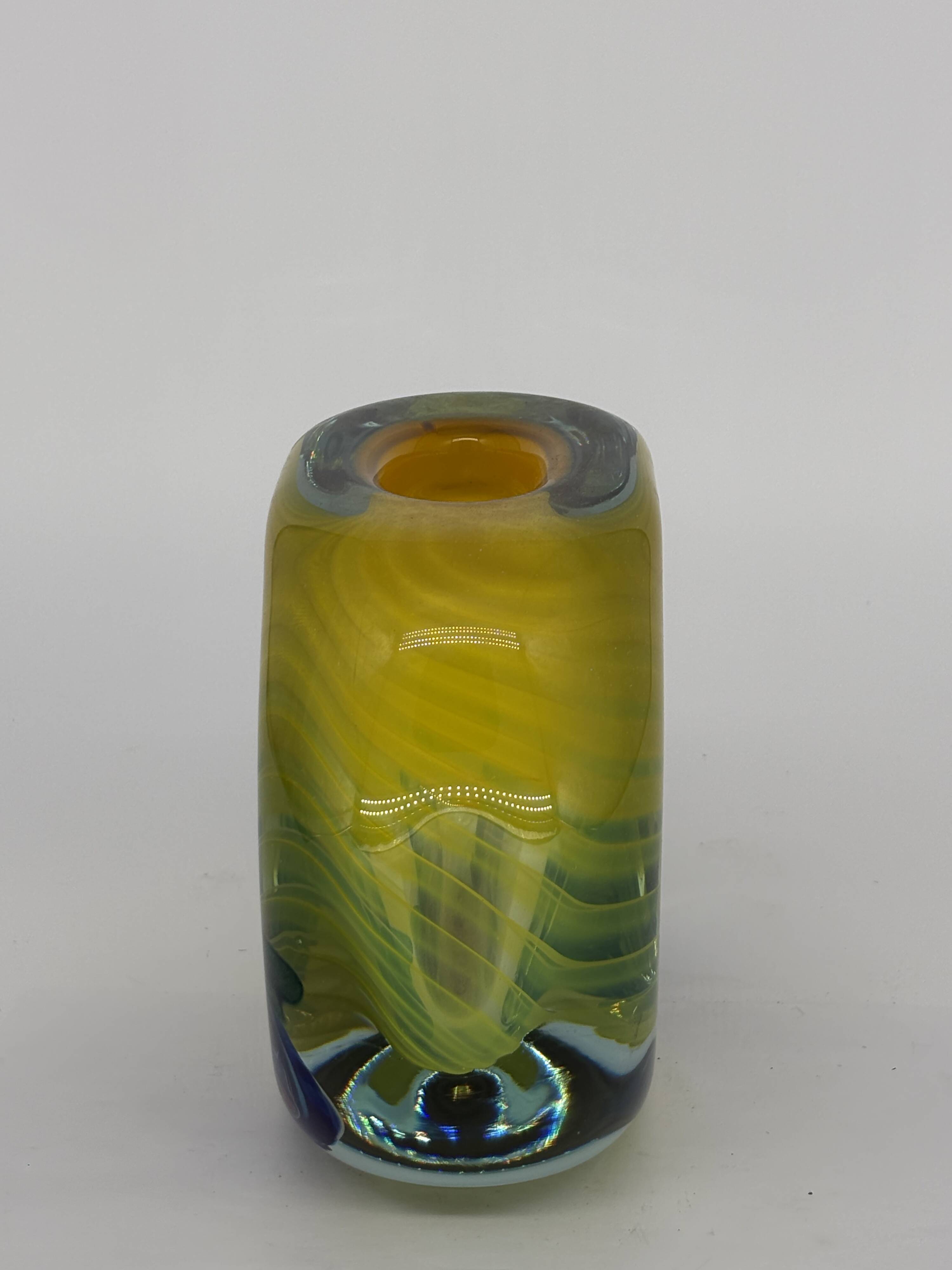 Vase Murano jaune signé Robert Pierini