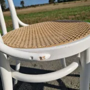 Lot de 4 chaises en bois tournés et cannage 