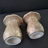 Mushroom pepper shaker
