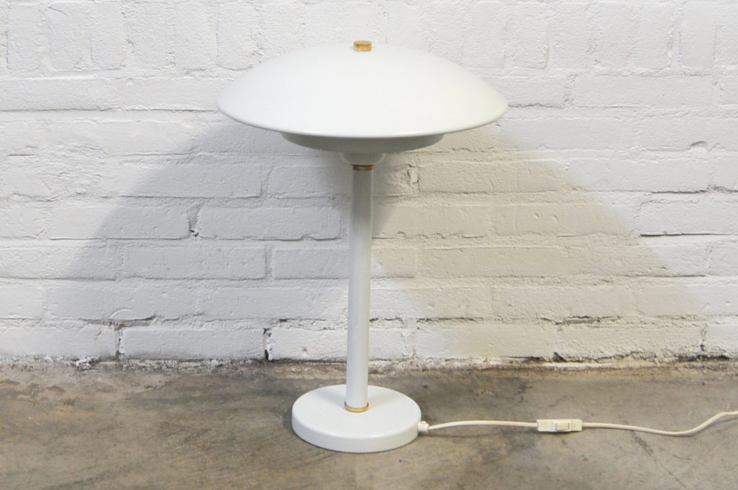 Vintage white and gold table lamp Belid