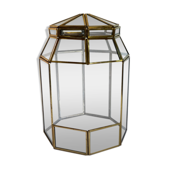 Indoor greenhouse-terrarium in brass