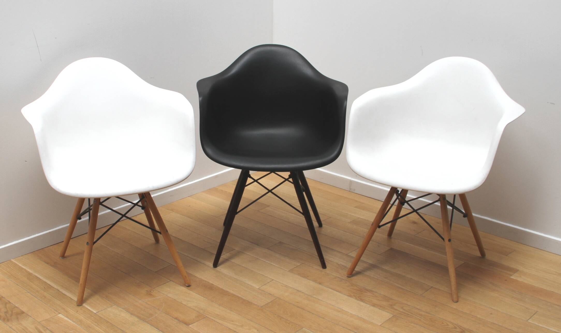 Suite of 3 designer chairs