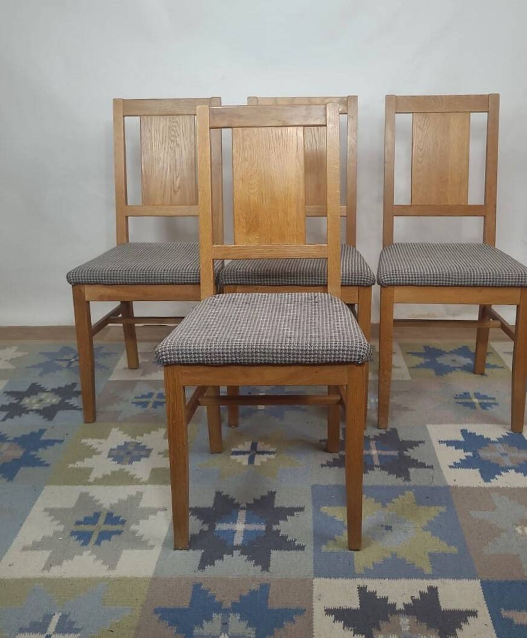 Set of 2 Brutalist chairs in oak and checkered fabric, Denmark, 1960