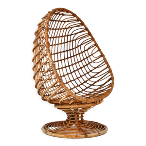 Fauteuil oeuf en rotin italien,