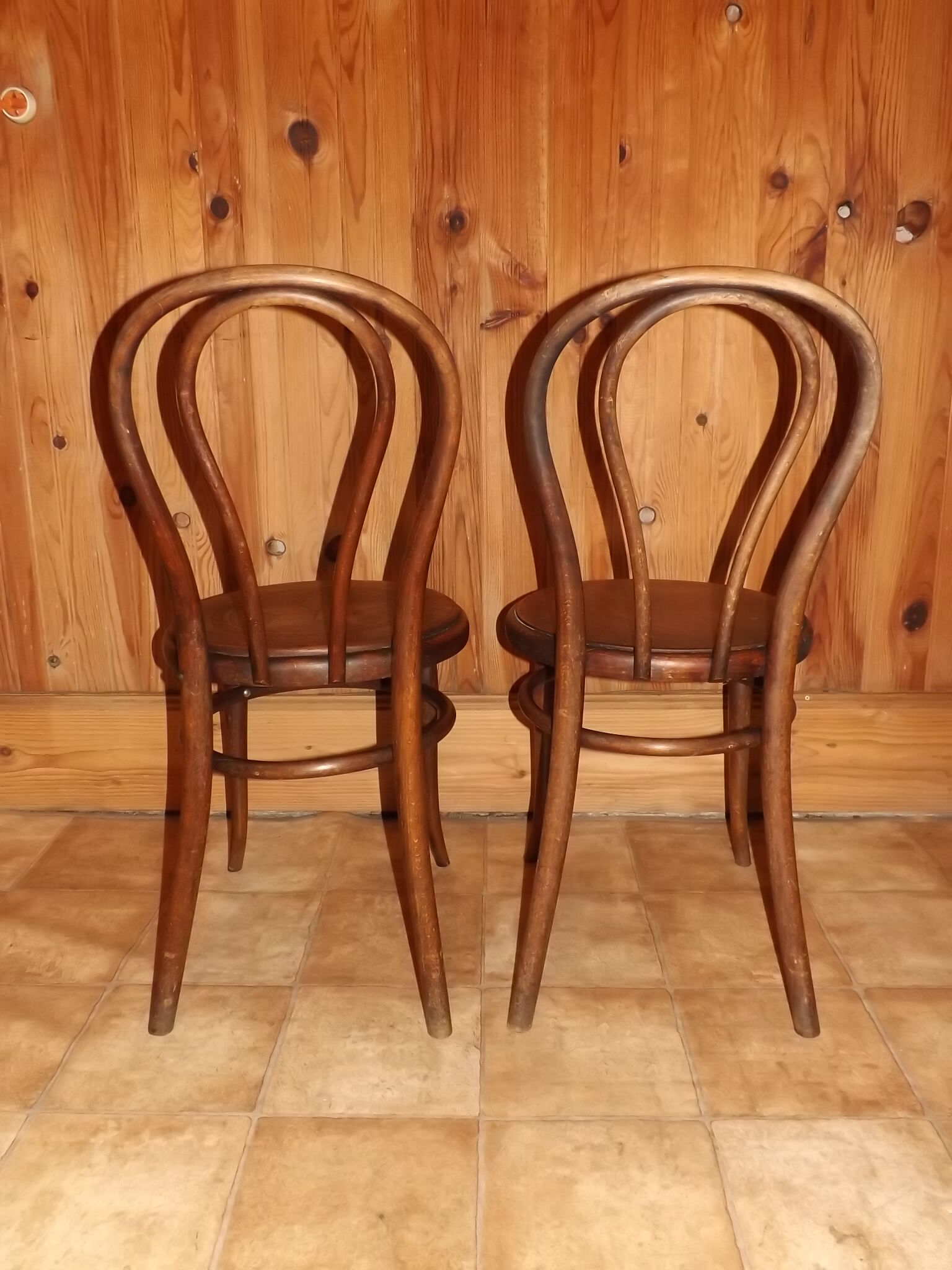 Chaises Thonet en bois courbé modèle n 18