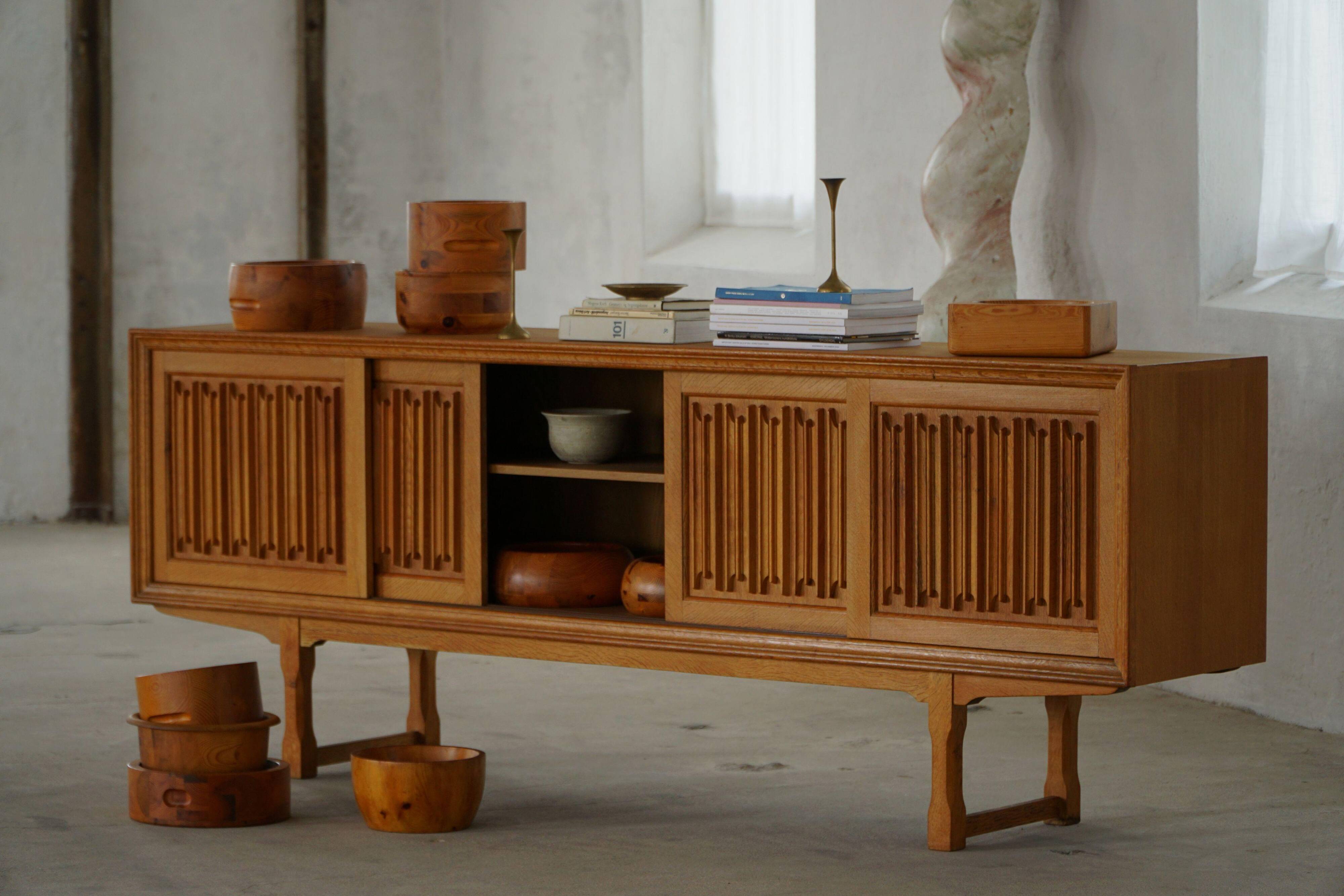 Set of 10 Scandinavian bowls in Swedish pine from the mid-century, made by Holmbergs & Varnamo, 1970s.