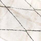 Beni Ouarain Moroccan Berber rug with black diamonds 2.53x1.59m
