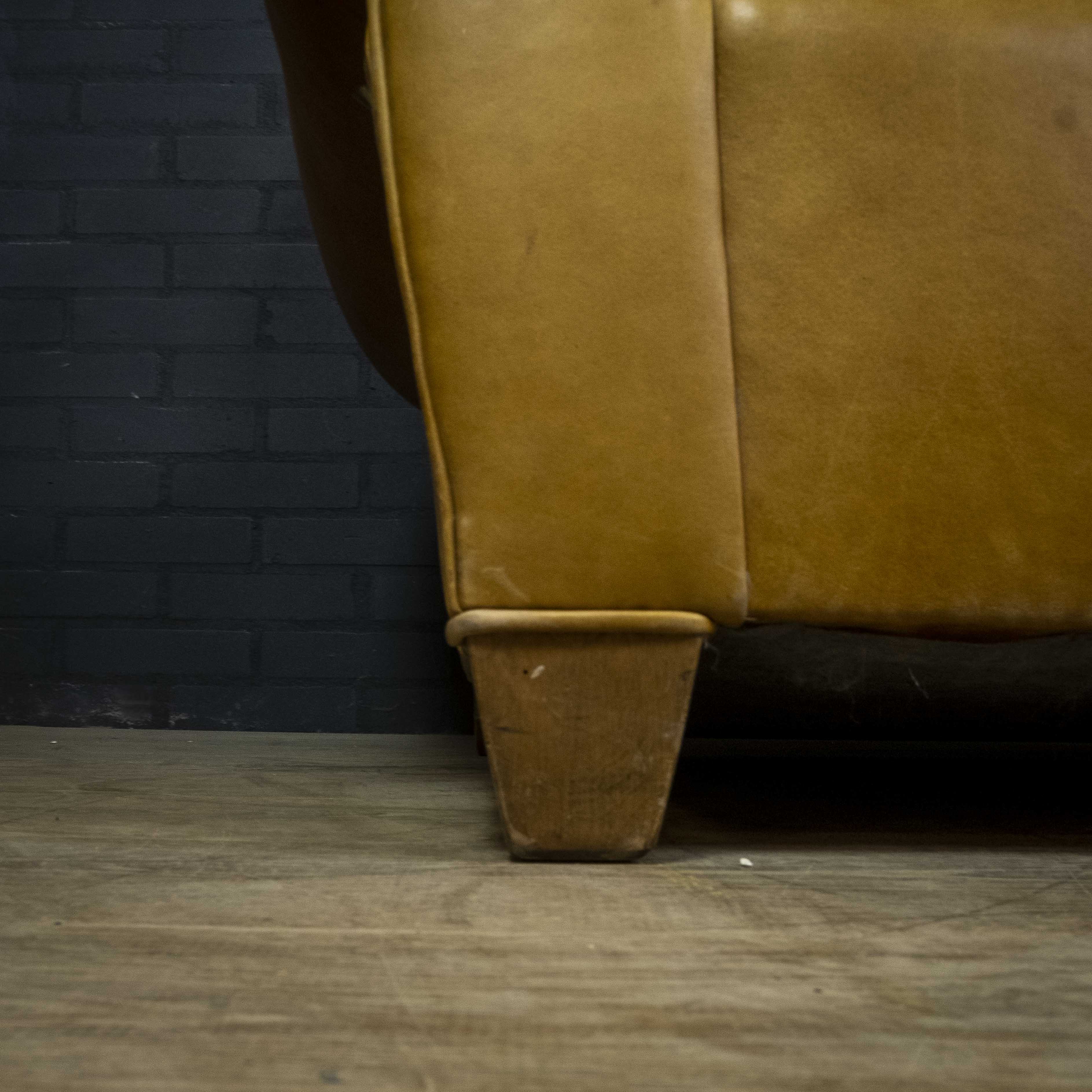 Set of leather french club armchairs