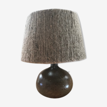 Lampe en grès avec abat-jour en corde