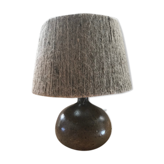 Sandstone lamp with rope lampshade