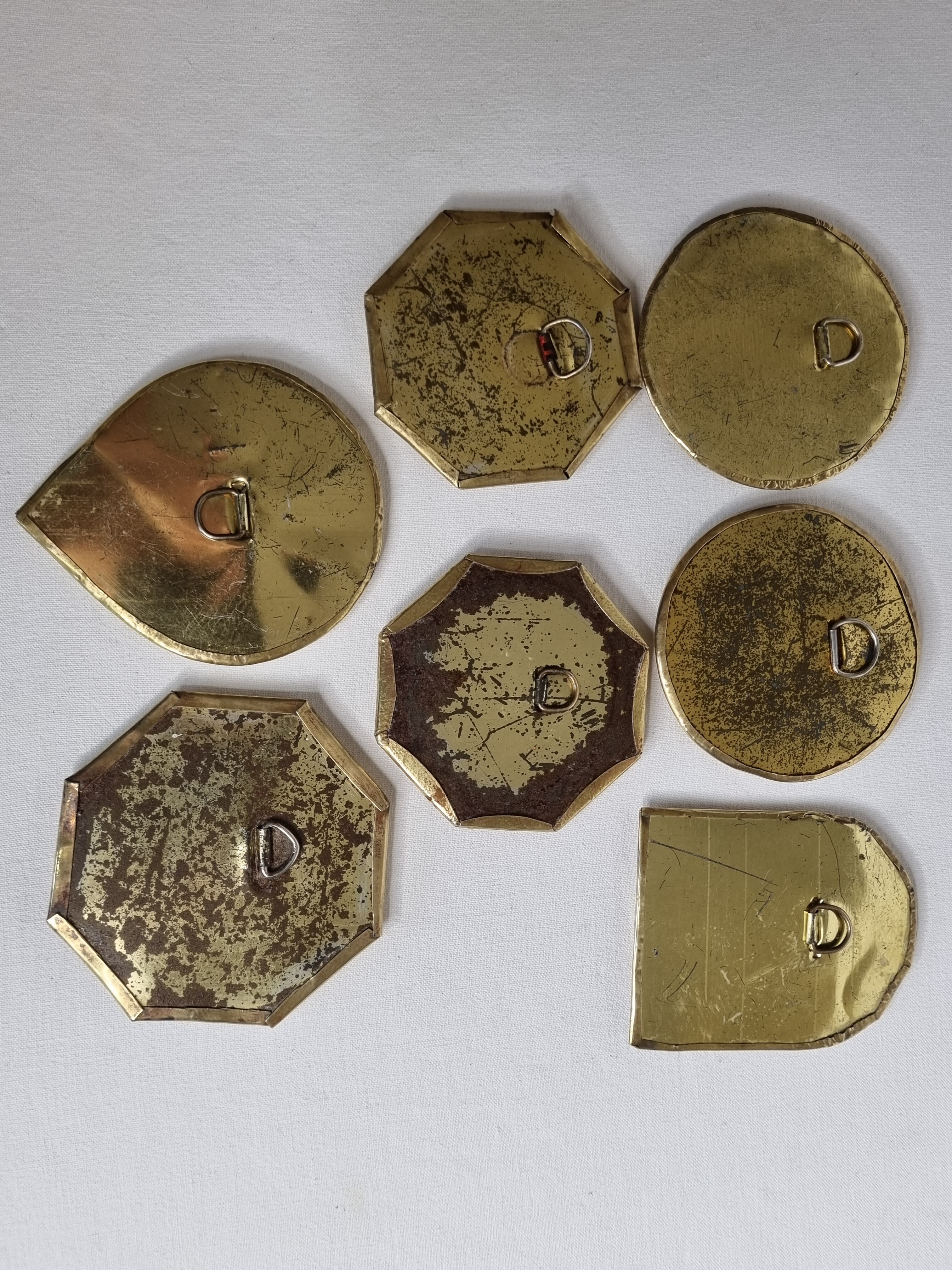Set of 7 Moroccan mirrors in vintage brass 12 cm