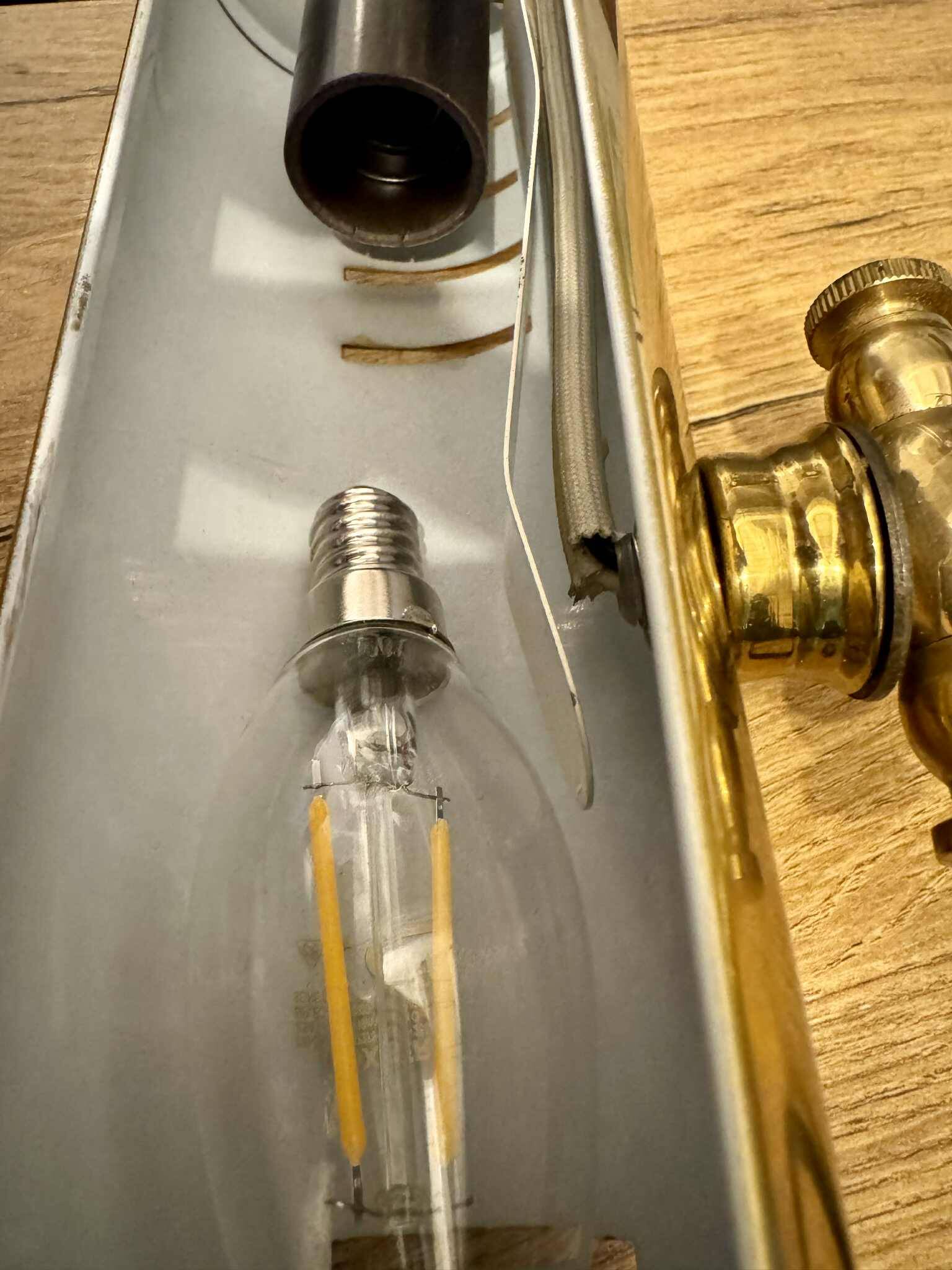 60s brass notary lamp