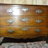 Chest of drawers late eighteenth in light mahogany