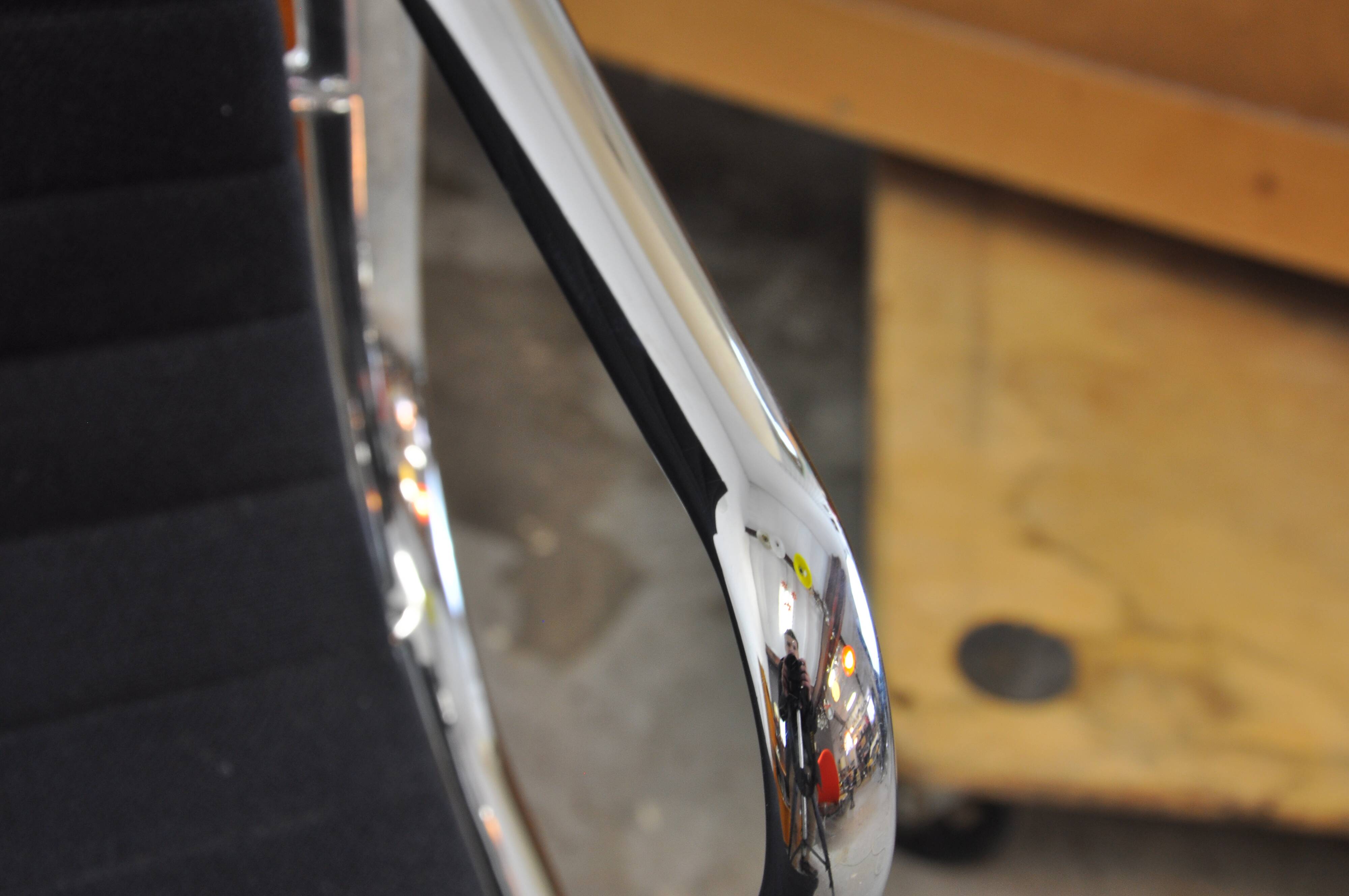 Armchair model EA119 of Charles and Ray Eames, Vitra edition