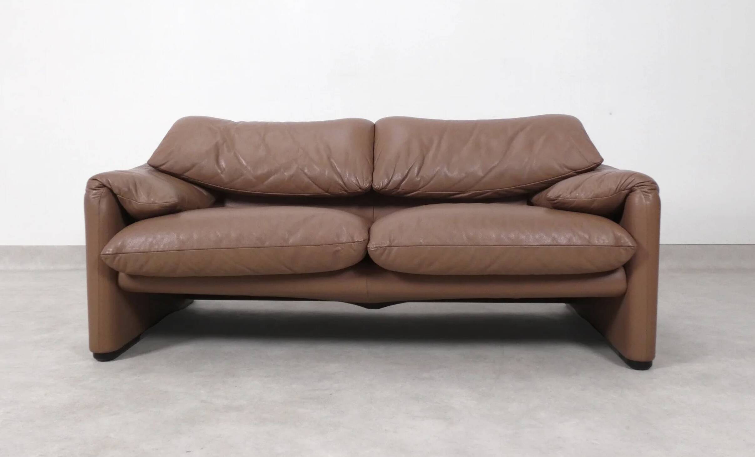 Cassina Maralunga 2 seater in mocca colored leather