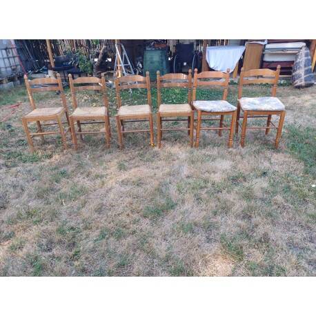 6 wooden kitchen chairs, straw-covered