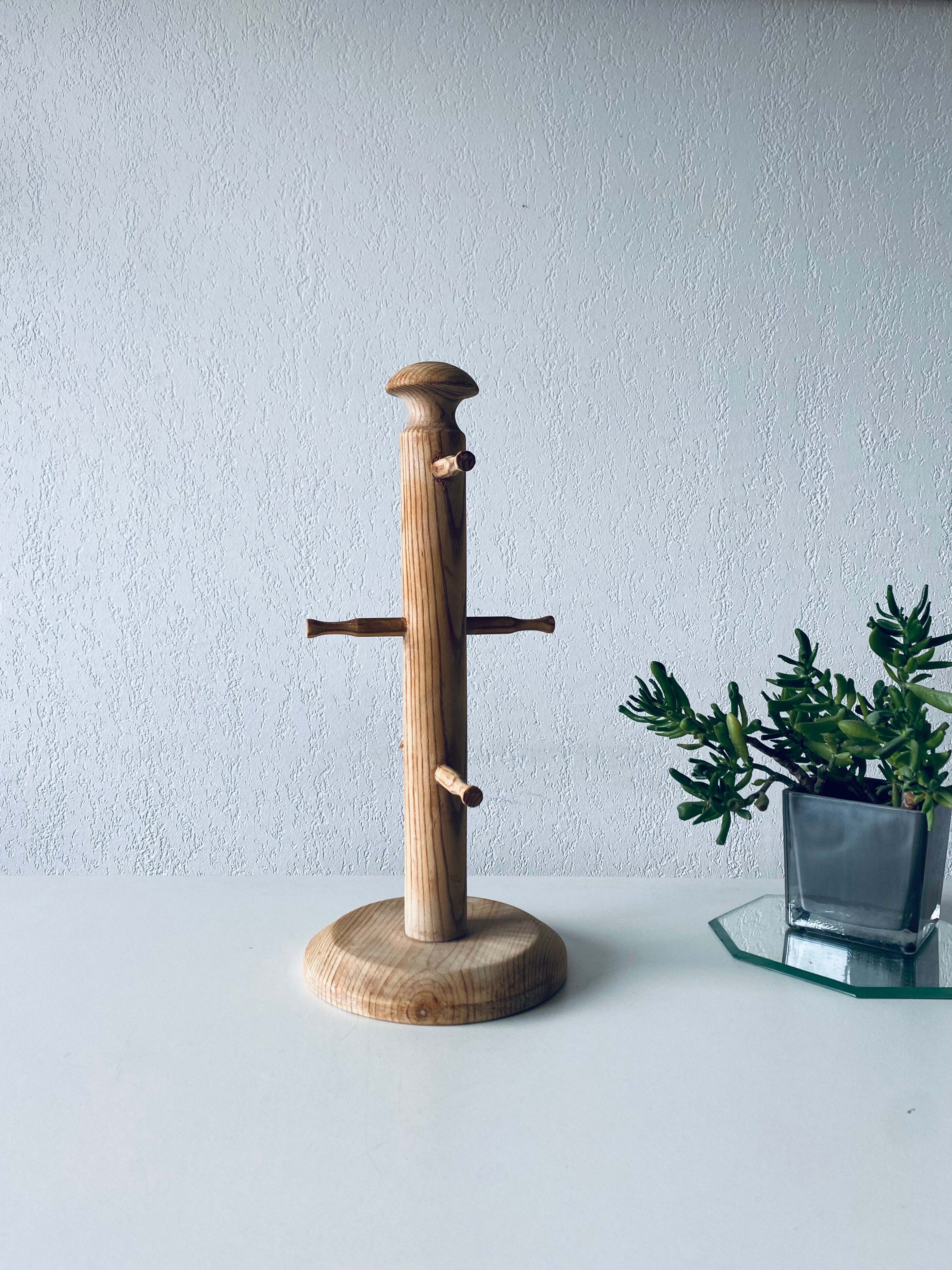 Wooden jewelry holder