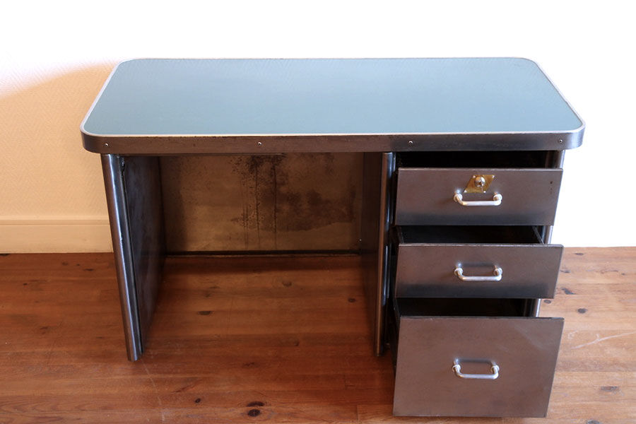 Pickled metal industrial office Nash