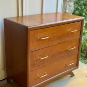 Vintage wooden chest of drawers with tapered legs - 1950s/60s