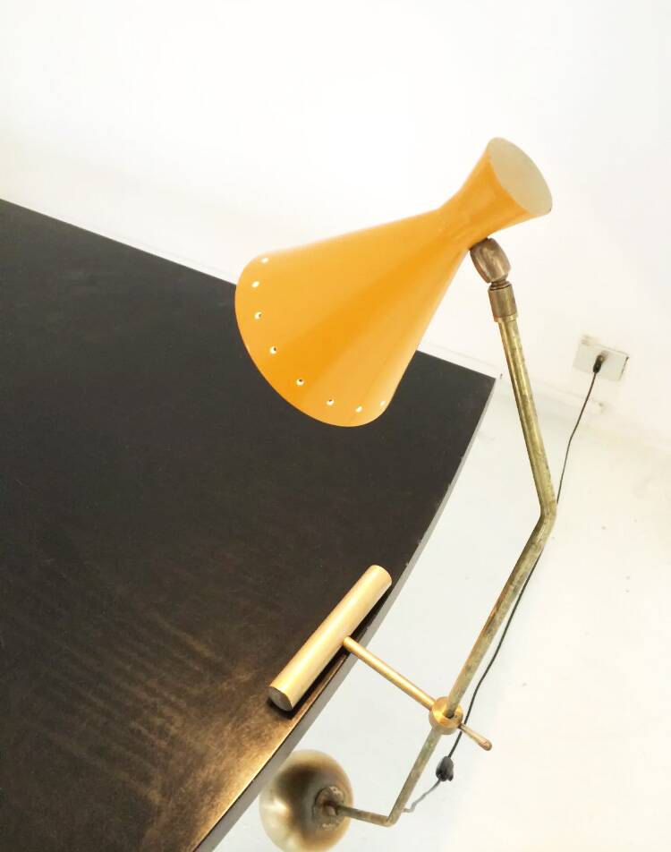 Large Italian brass counterweight lamp, 50s design