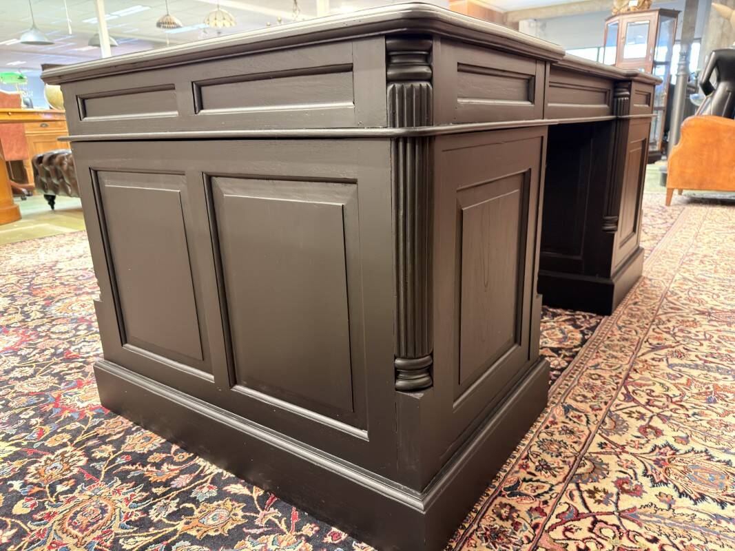 Classic English Black Chesterfield Desk
