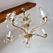 Antique chandelier with pendants, in bronze and glass pendants.