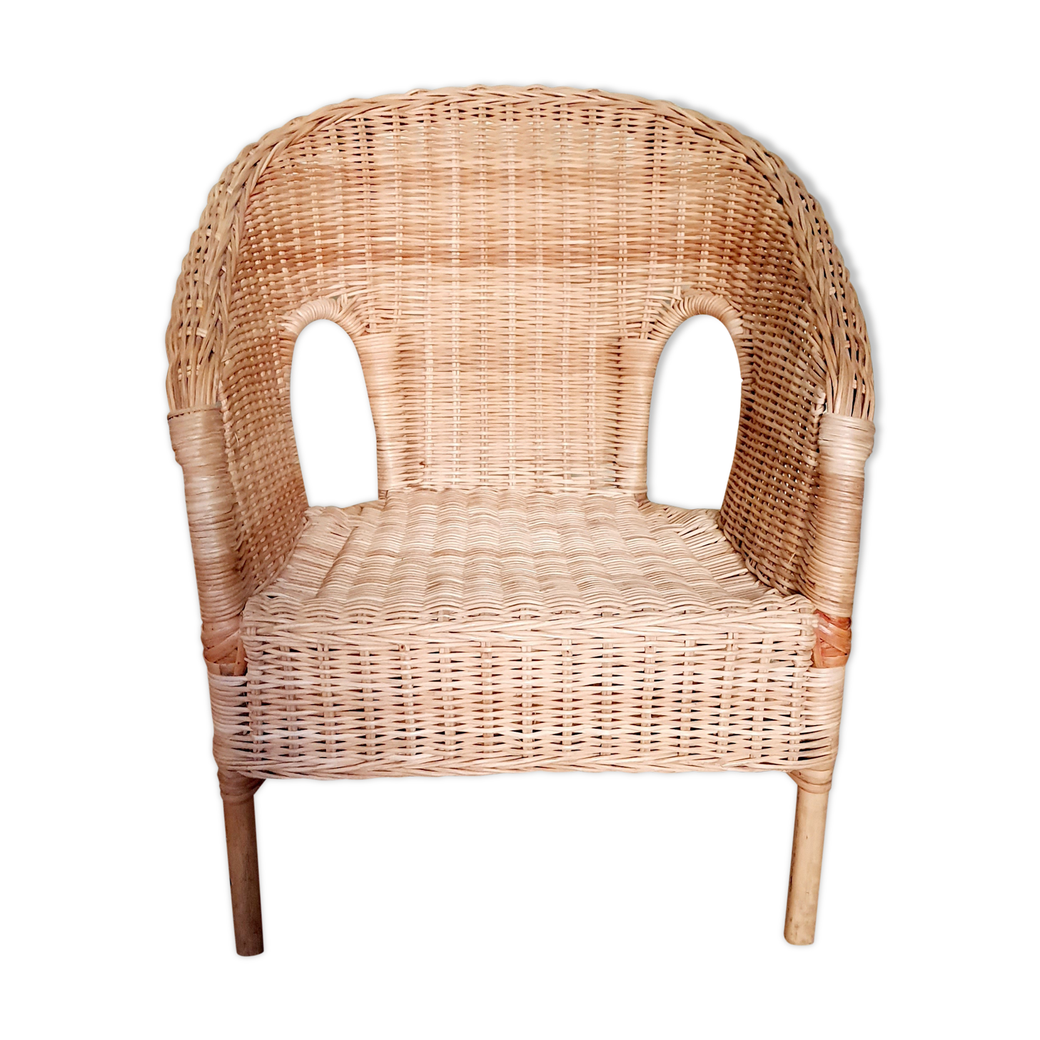 Vintage wicker child chair