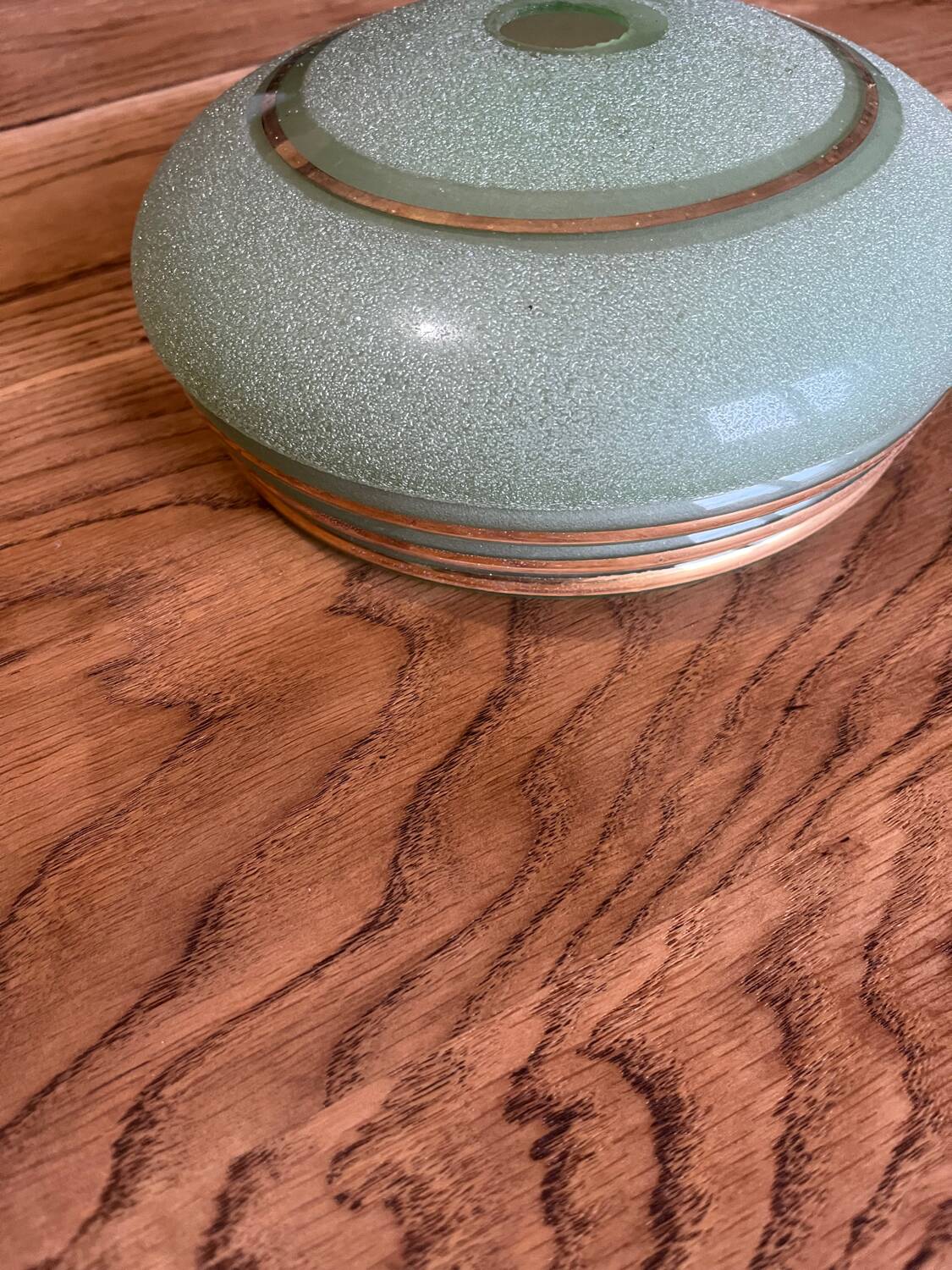 5 green and gold lamp glasses