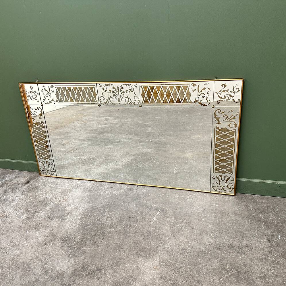 Exquisite very large bistrot Art Nouveau mirror, France 1930s.
